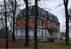 Grundsanierte Villa, die aber nie bezogen wurde