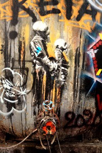Gasmasken-Graffiti auf einem Tank im Chemiewerk Rdersdorf