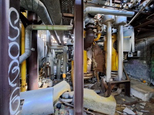 technische Installationen im Heizhaus