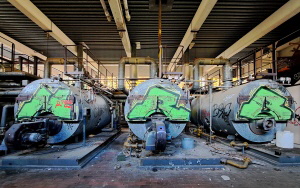 Grafittibemalte Tanks/Kessel