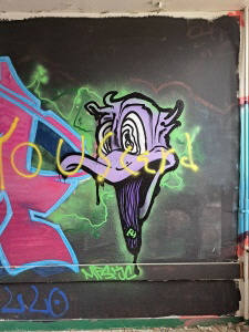 Graffiti: Disneyfigurenkopf?