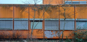 Fassaden an der Swinemnder Str.: Diesterweg-Gymnasium Berlin-Mitte
