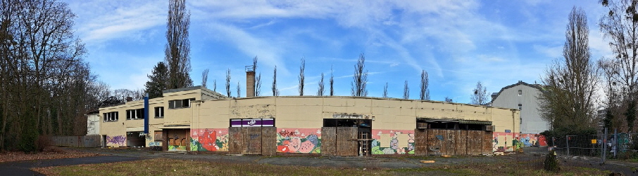 Kaiser's Markt in Spandau-Hakenfelde: Blick vom Parkplatz