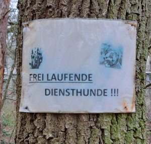 Frei laufende Diensthunde
