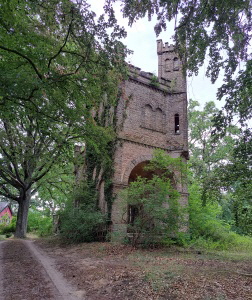 Wasserturm des Ziegeleibesitzers Götzer Berge Wasserturm des Ziegeleibesitzers Götzer Berge